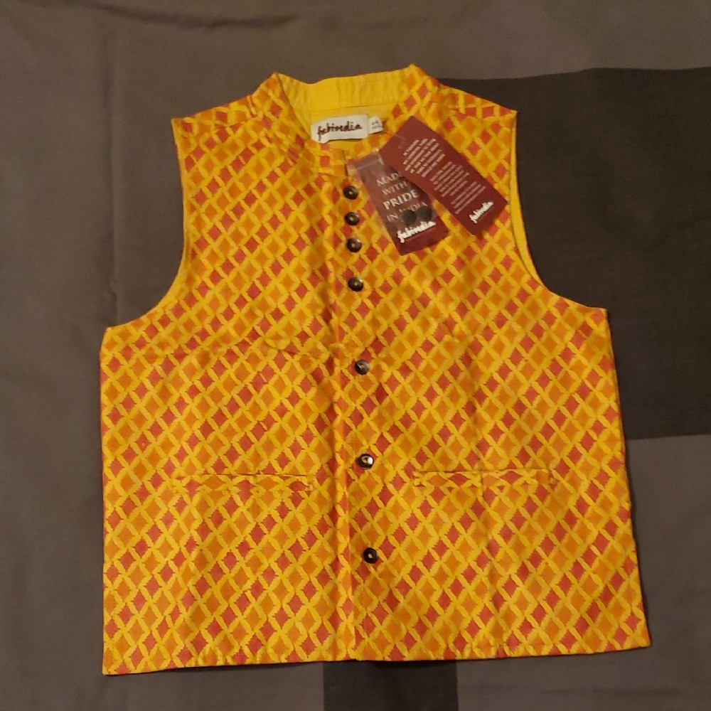 Fabindia Kids Size 4-6 Years Yellow and Orange Geometric Vest